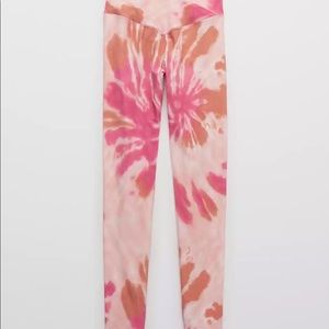 Nwot aerie offline tie dye crossover leggings medium